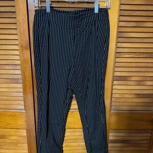 Who What Wear Women’s Black Pinstripe Pants
